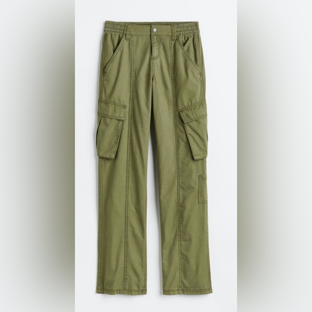 Green cargo pants